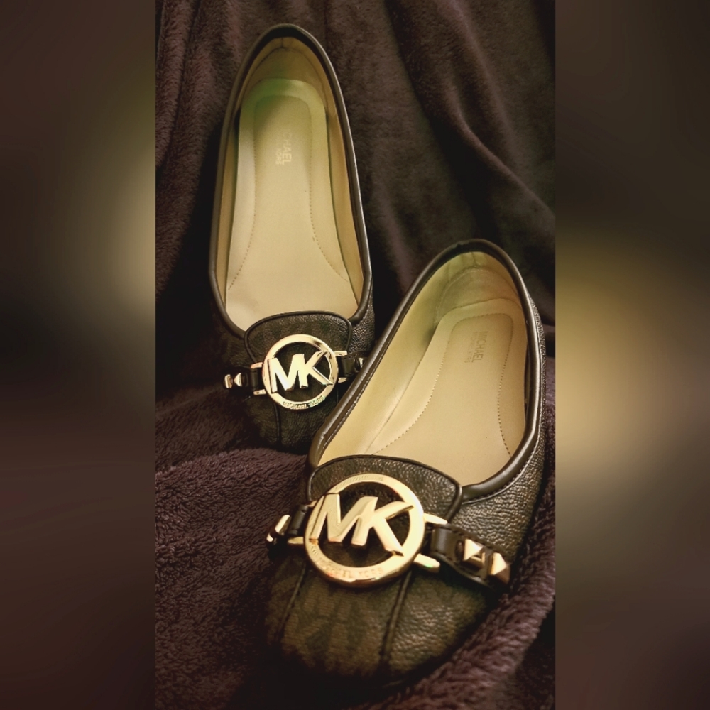 MICHAEL Michael Kors // Fulton Studded Logo Moccasin // Size 7 // Brown